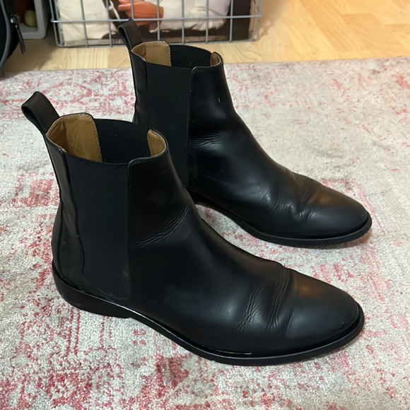 Everlane Modern Chelsea Boot - Picture 3 of 7